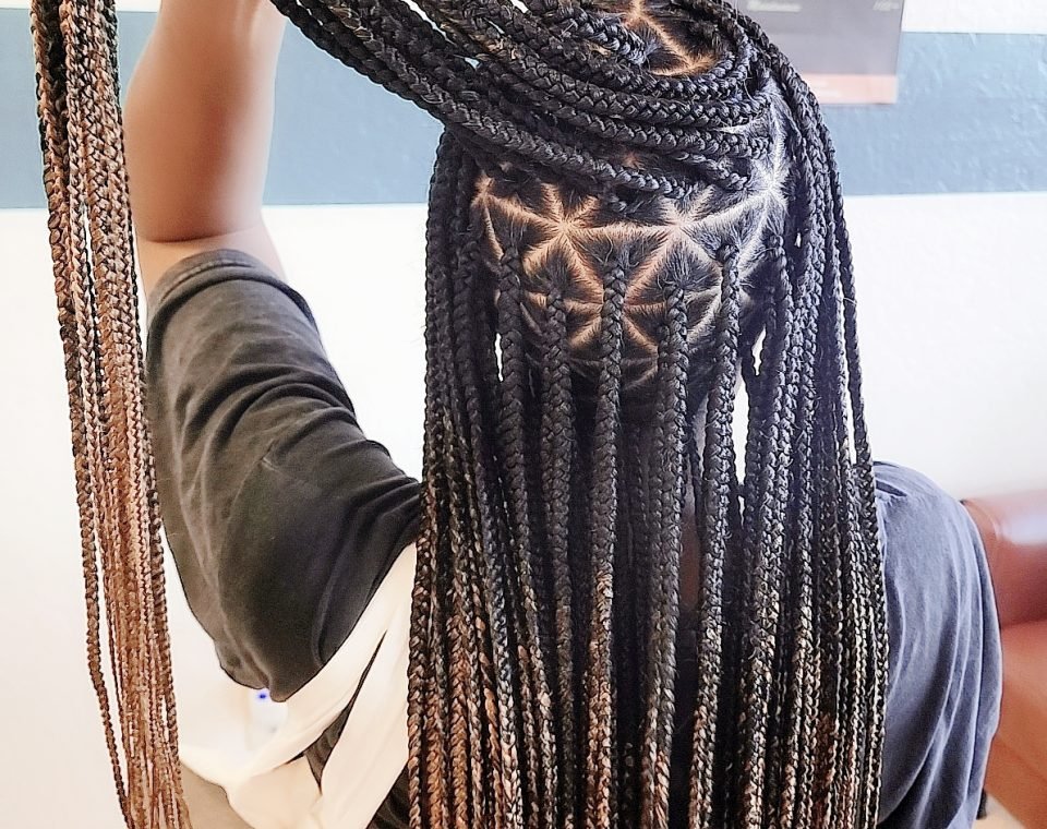 Triangle-Medium-Knotless-Braids_.jpg